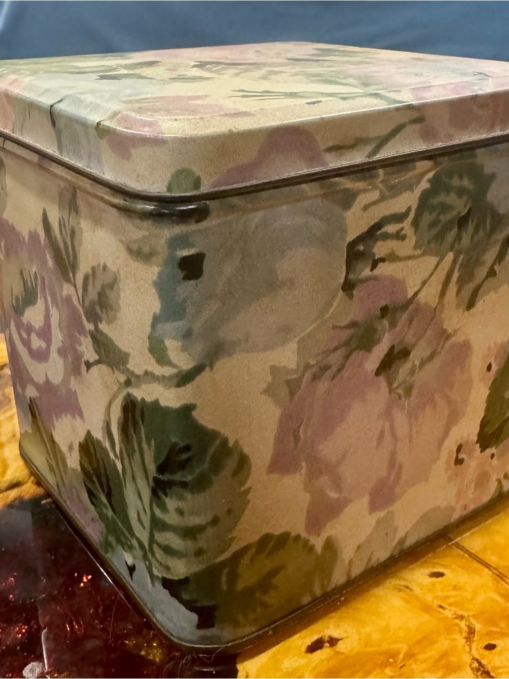 Floral Pattern Decorative Storage Tin - Pink & Green Vintage
